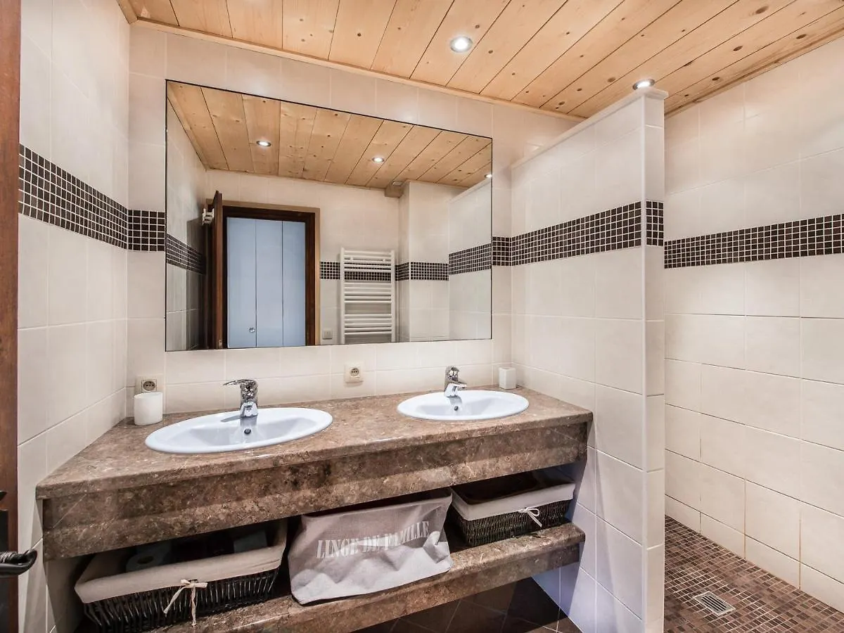 Appartement Cosy 2 Chambres Au Centre De Megeve Avec Balcon, Animaux Admis - Fr-1-453-37 Apartment